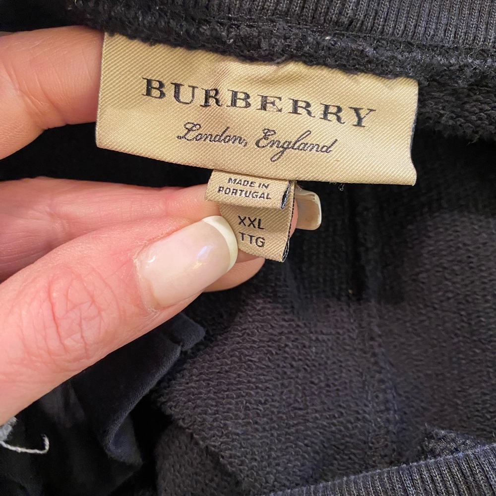 Burberry - Picture 2 of 8